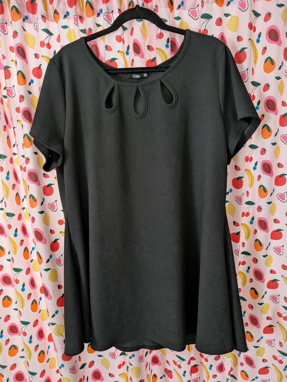 Lily Black Short-Sleeve Keyhole A-Line Tunic